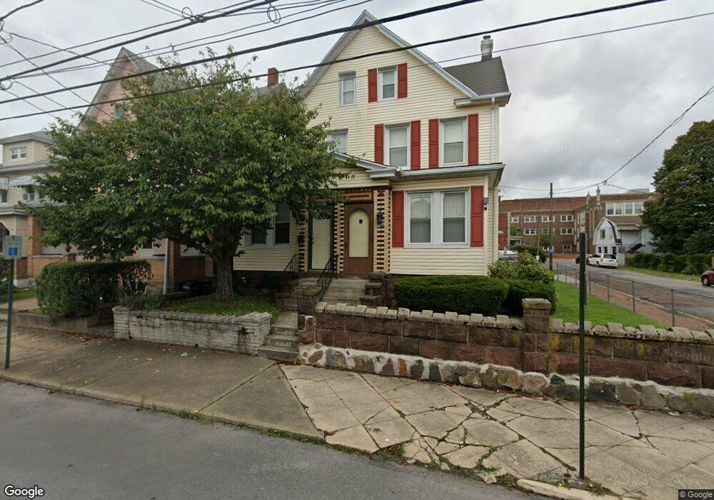 703 N Laurel St, Hazleton, PA 18201 - photo 1