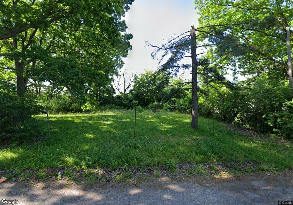 1229 W Cass Ave, Flint, MI 48505 - photo 1