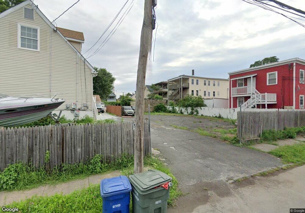 184 Walnut St, Bridgeport, CT 06604 - photo 1