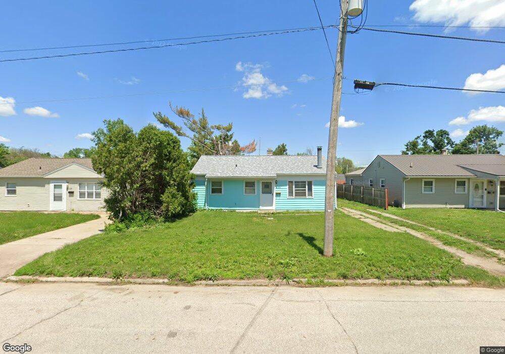 2124 8th Ave SW, Cedar Rapids, IA 52404 - photo 1