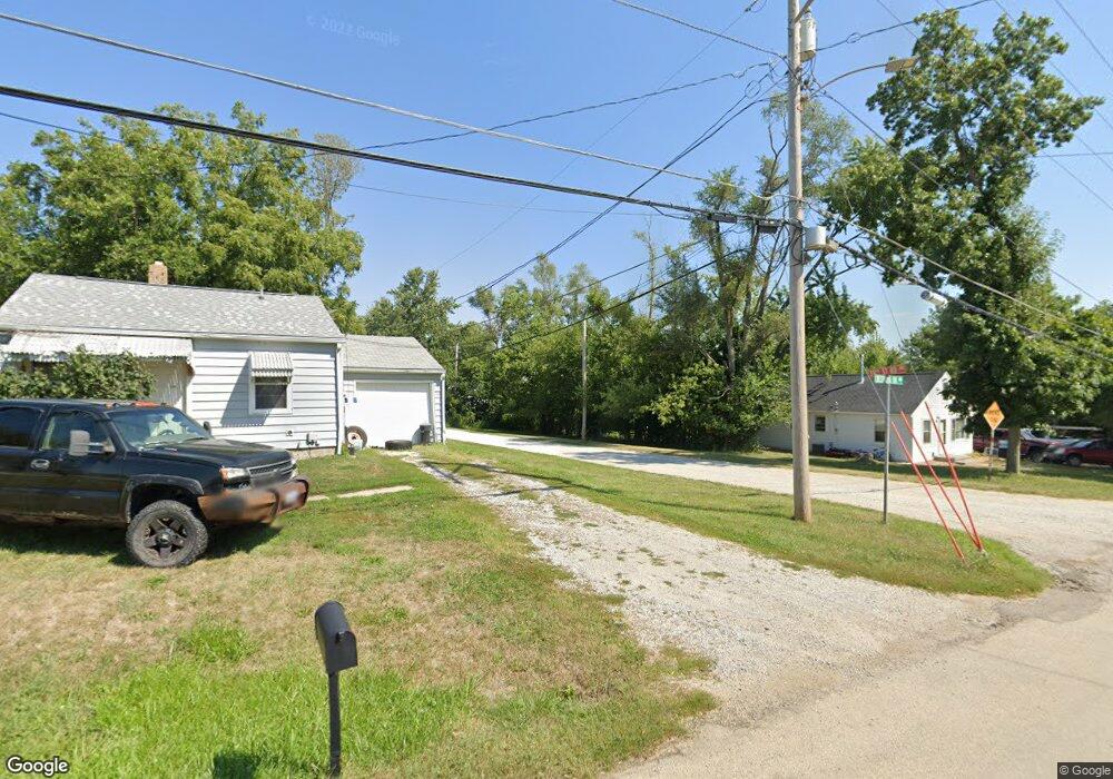 1209 39th Street Rd NW, Cedar Rapids, IA 52405 - photo 1