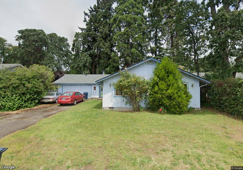 981 Robin Hood Ave, Eugene, OR 97401 - photo 1