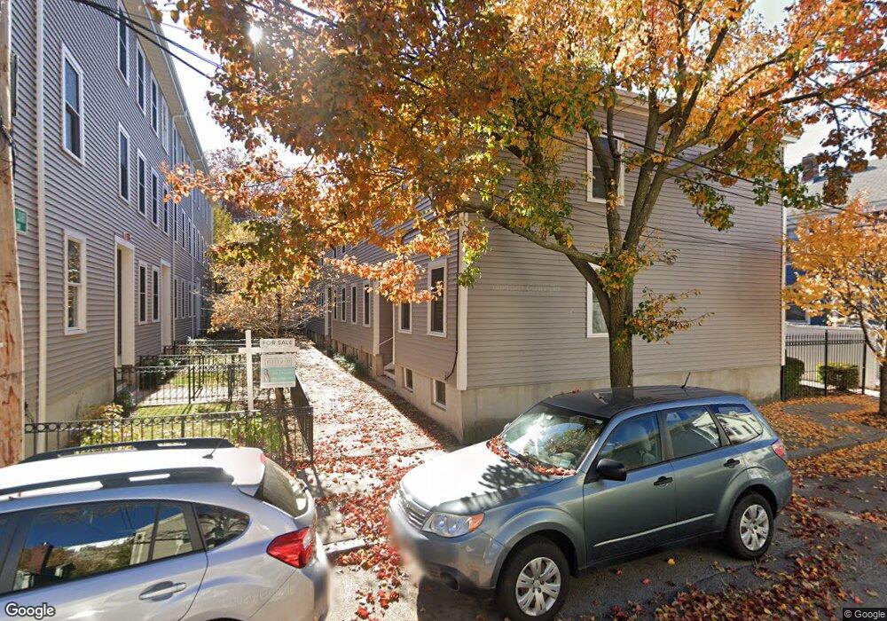 1 Mullins Ct unit 4, Cambridge, MA 02141 - photo 1