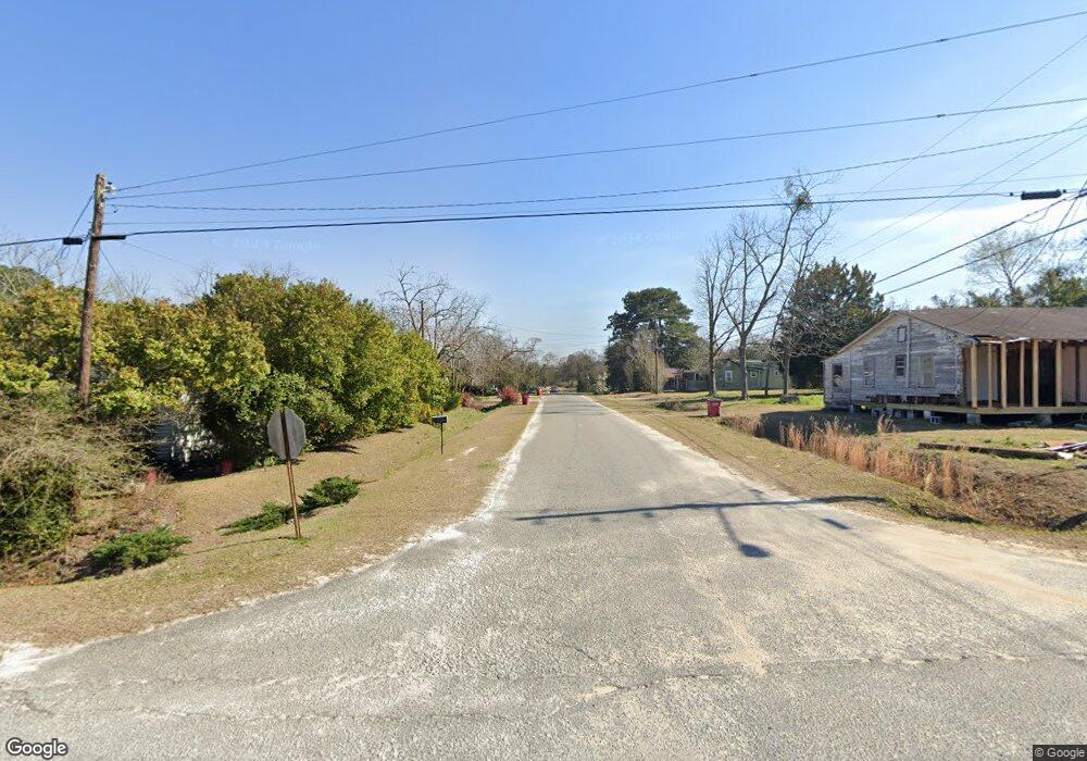 910 10th St, McRae-helena, GA 31037 - photo 1