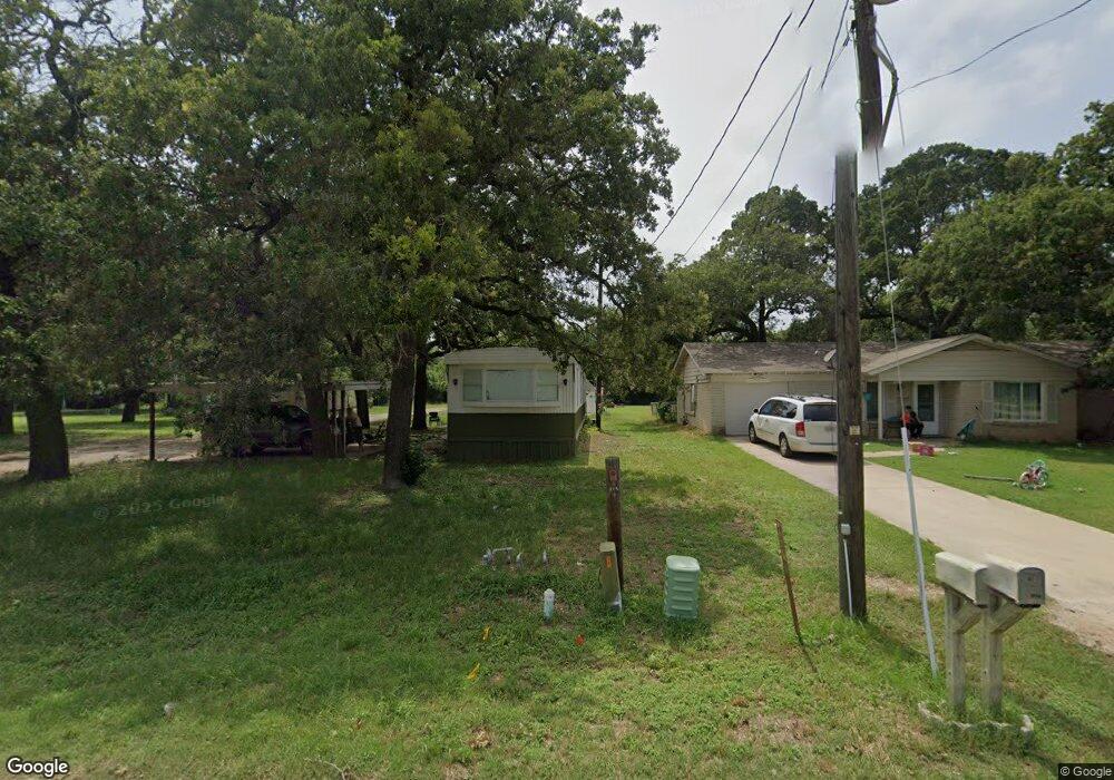 725 N Ash Terrace, Springtown, TX 76082 - photo 1