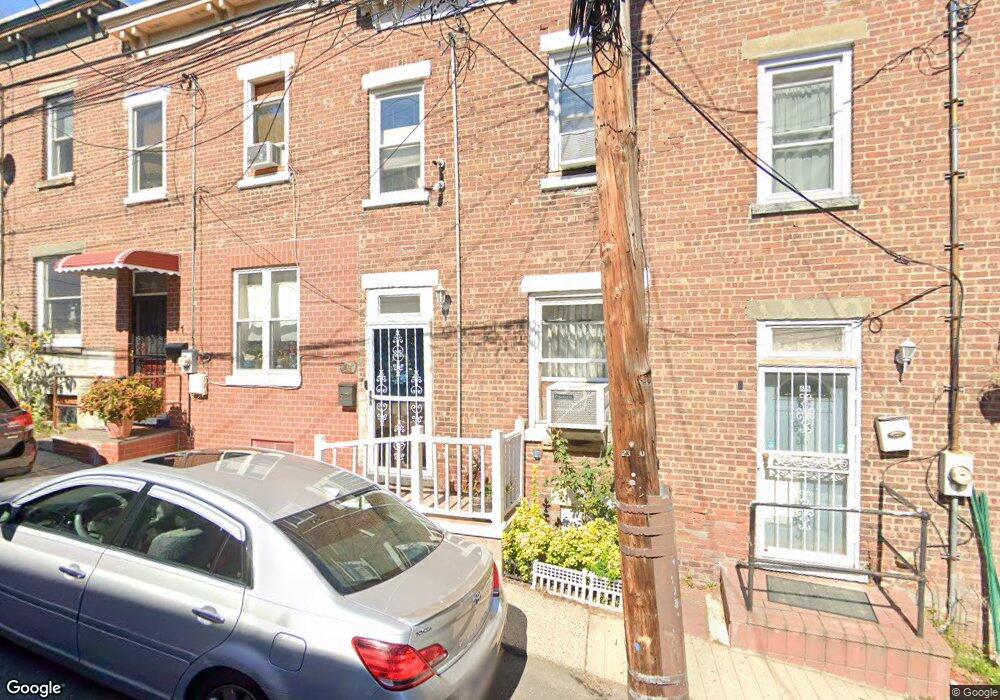 70 Moquette Row N, Yonkers, NY 10703 - photo 1