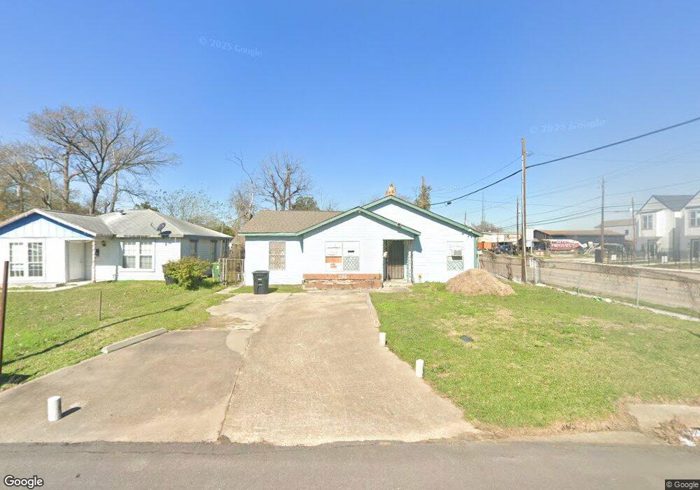 206 Hyta St, Houston, TX 77018 - photo 1