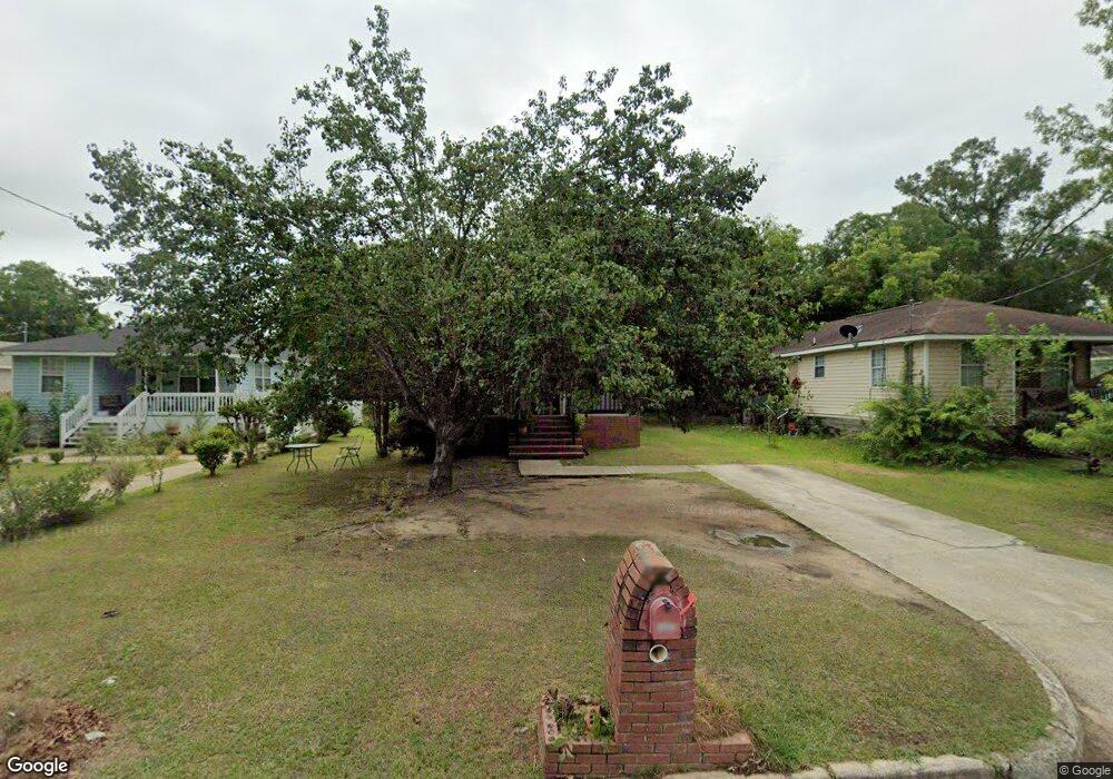 1702 Mcarthur St, Albany, GA 31701 - photo 1