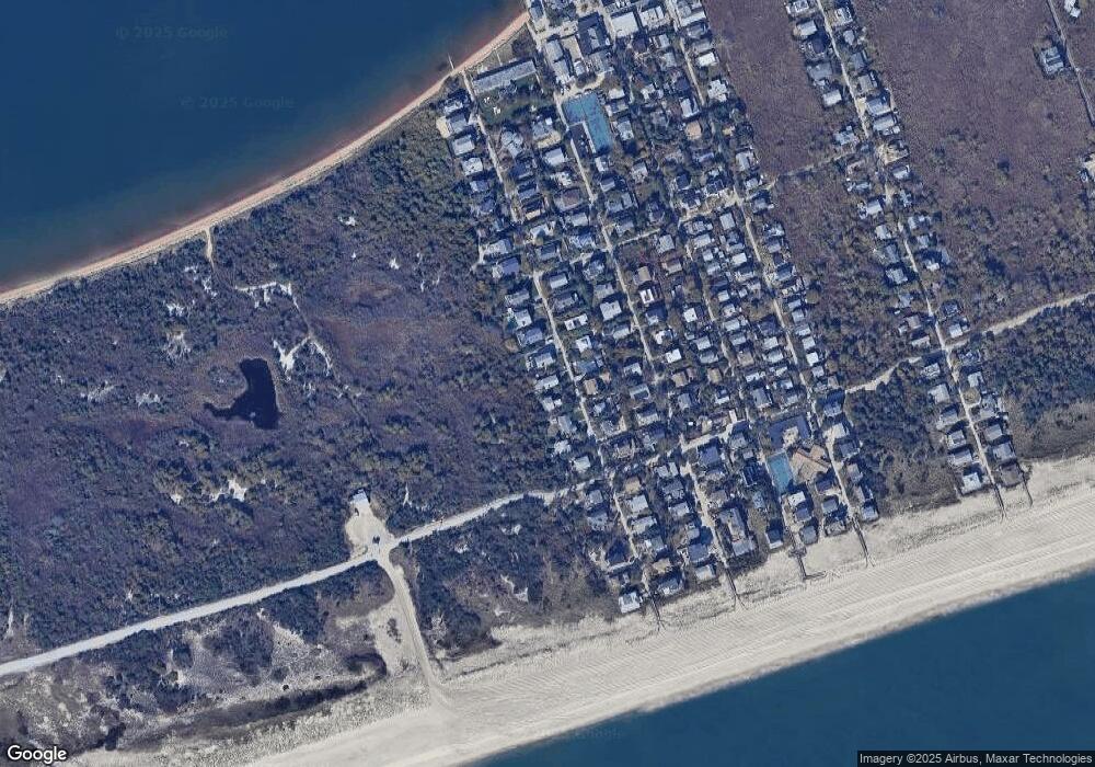 54 W Lighthouse Wlk Walk, Bay Shore, NY 11706 - photo 1