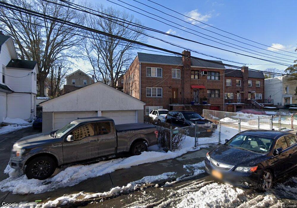 6115 Huxley Ave, Bronx, NY 10471 - photo 1