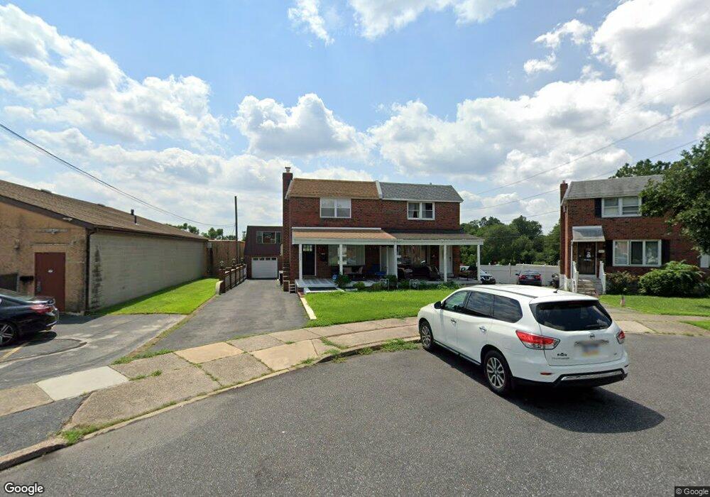 207 Morris Cir, Crum Lynne, PA 19022 - photo 1