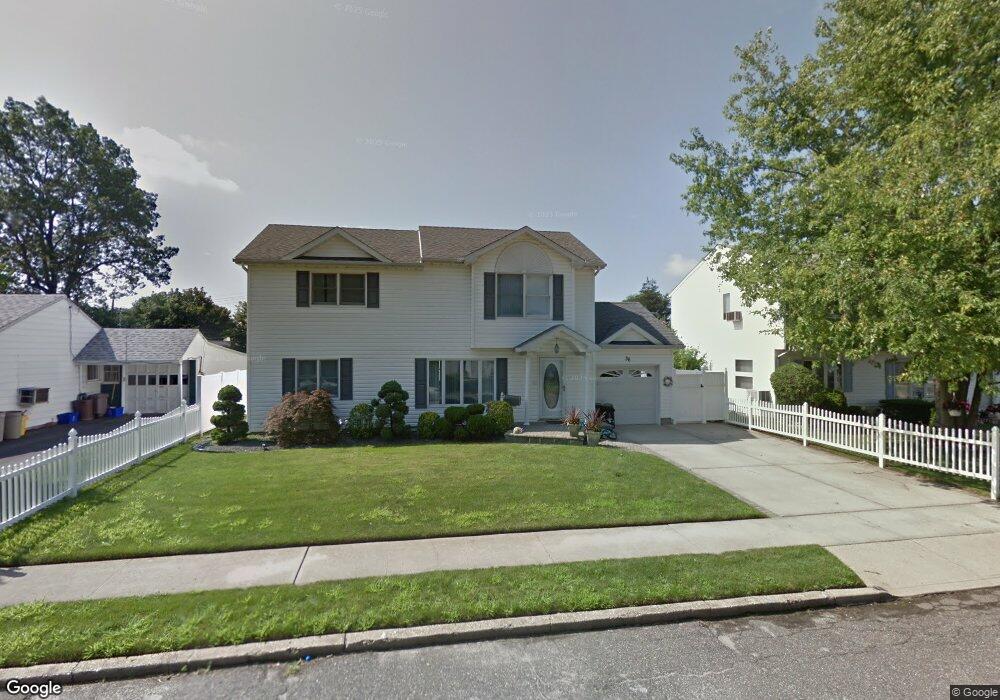 36 Jeanne Ln, Bethpage, NY 11714 - photo 1