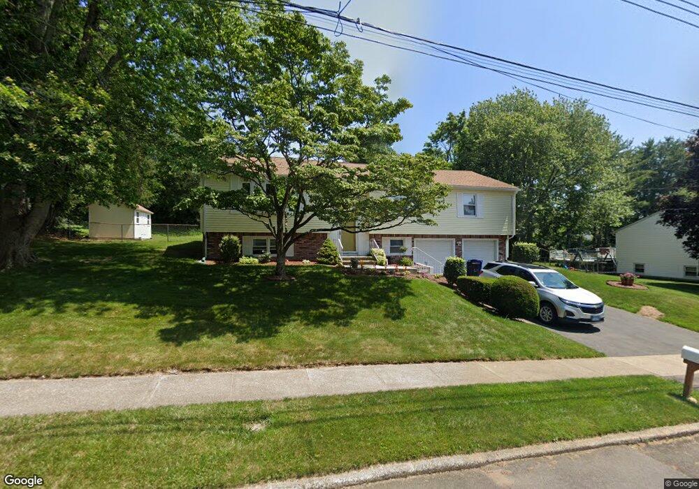 4 Middlefield Rd, West Haven, CT 06516 - photo 1