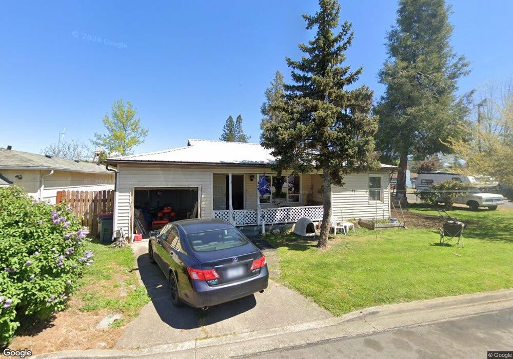 457 S 1st St, Central Point, OR 97502 - photo 1