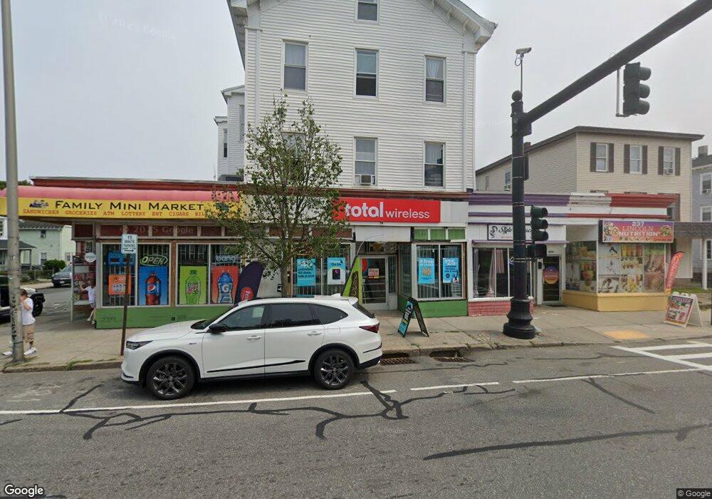 241 Lincoln St unit 3, Worcester, MA 01605 - photo 1