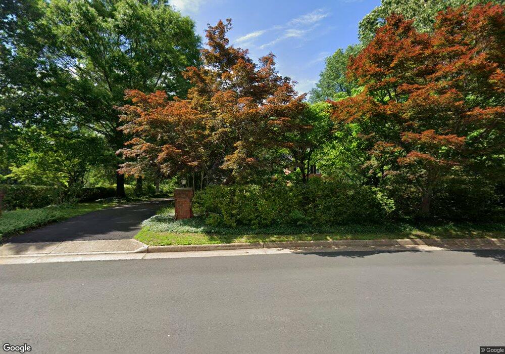 7328 Wayfarer Dr, Fairfax Station, VA 22039 - photo 1