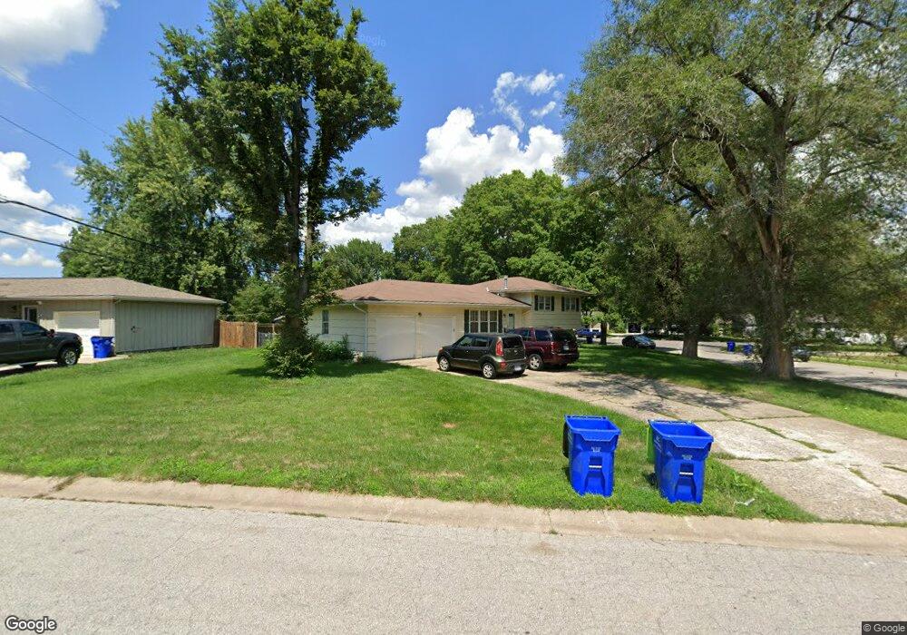 10706 W 72nd St, Shawnee, KS 66203 - photo 1