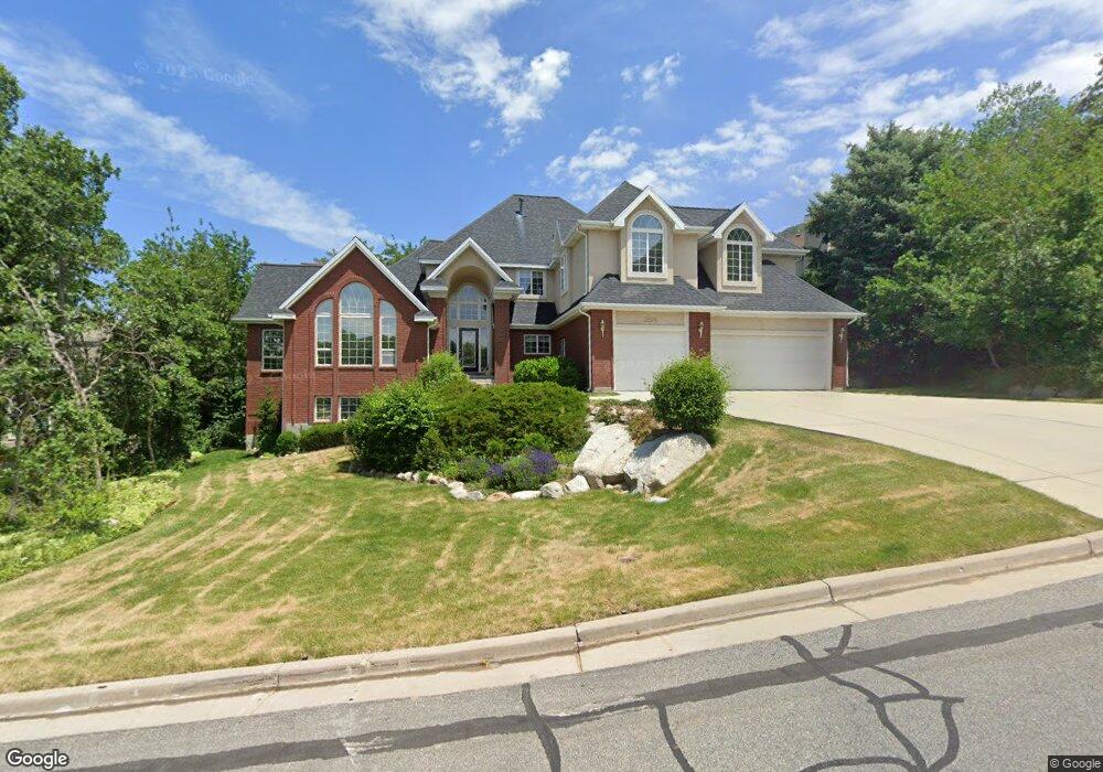2599 E Hidden Canyon Ln, Sandy, UT 84092 - photo 1