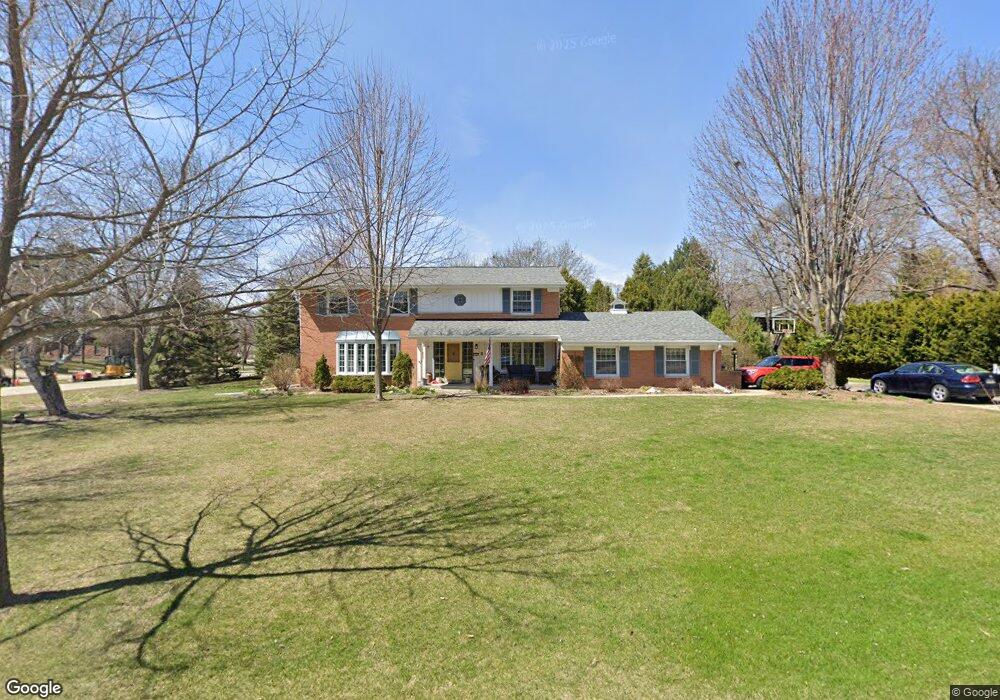 1605 Notre Dame Blvd, Elm Grove, WI 53122 - photo 1