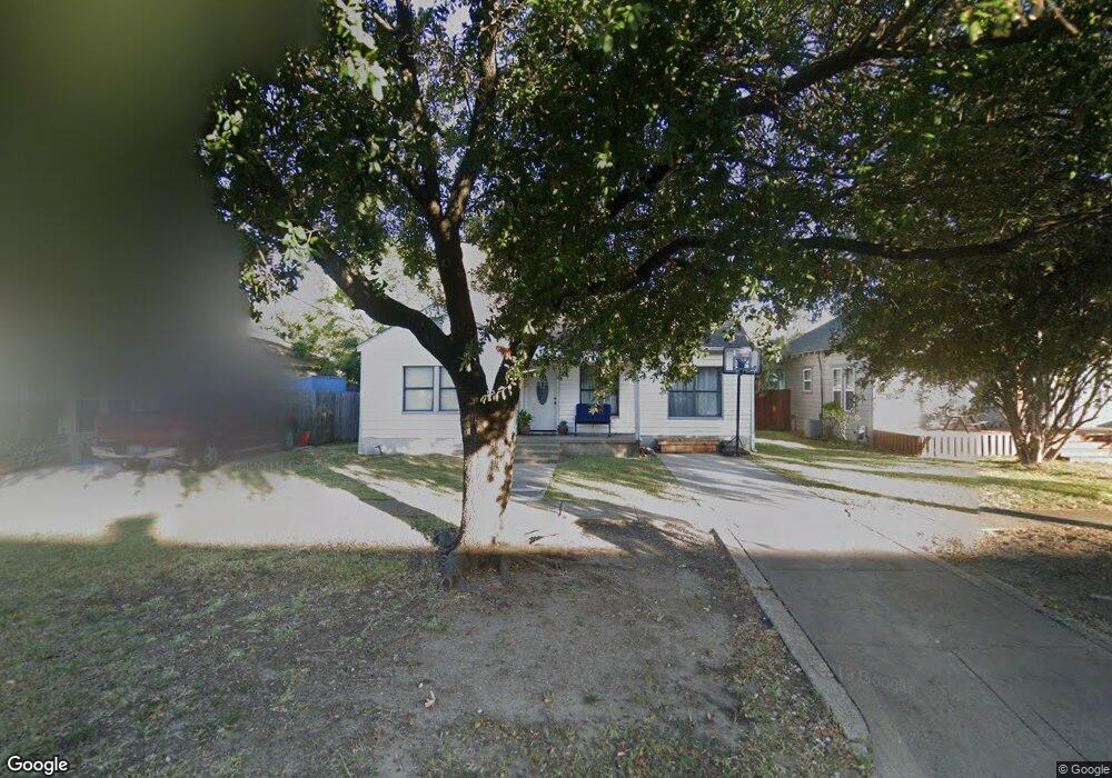 202 E Baylor St, Ennis, TX 75119 - photo 1