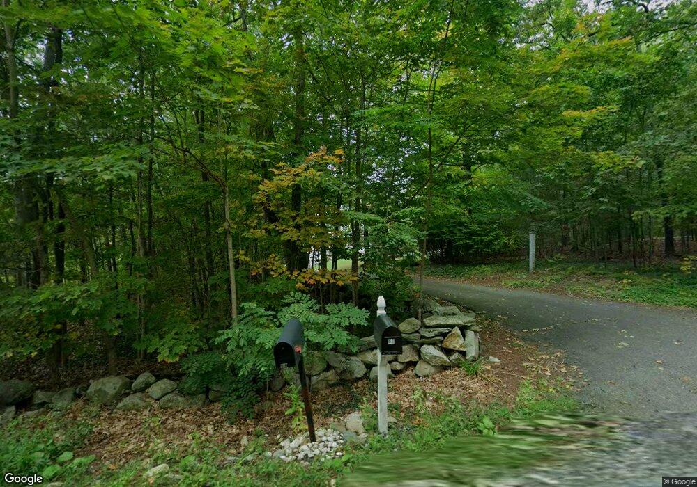 61 Forest St, Dunstable, MA 01827 - photo 1