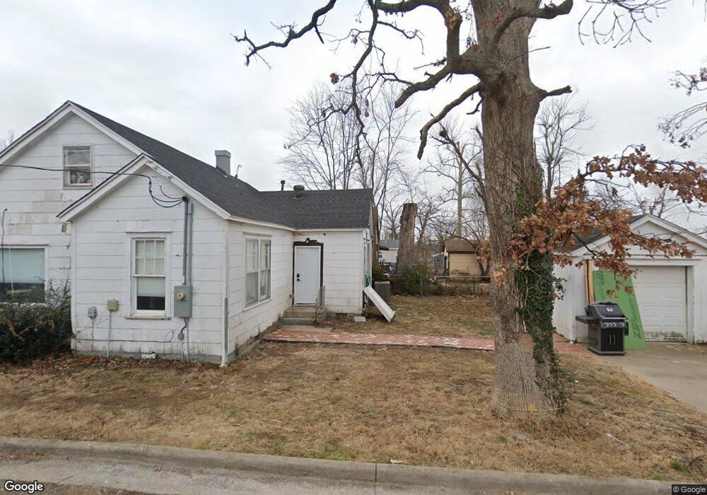 922 W Center St, Rogers, AR 72756 - photo 1