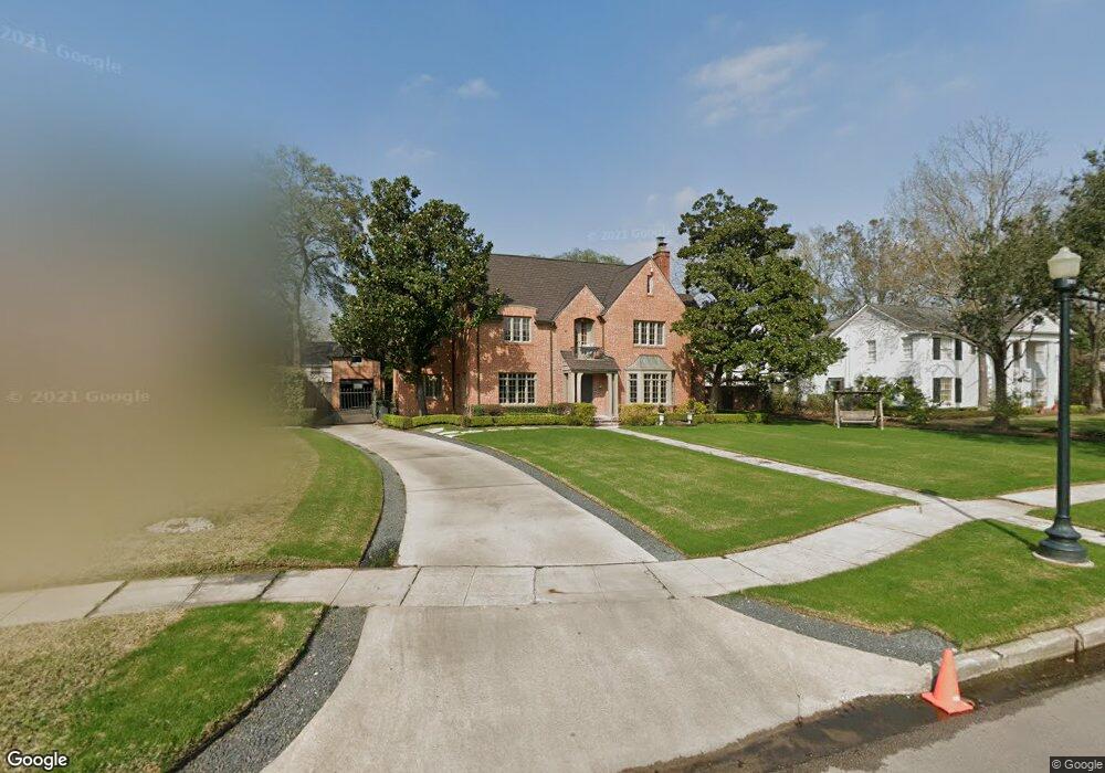 2504 Del Monte Dr, Houston, TX 77019 - photo 1