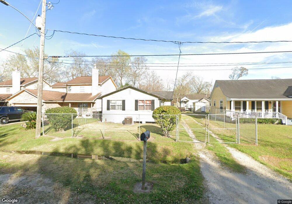 7506 Emma Lou St, Houston, TX 77088 - photo 1