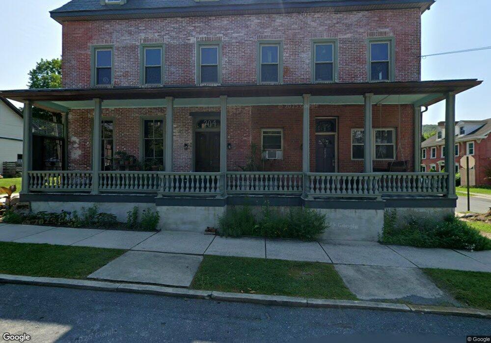 204 Center St, Jim Thorpe, PA 18229 - photo 1