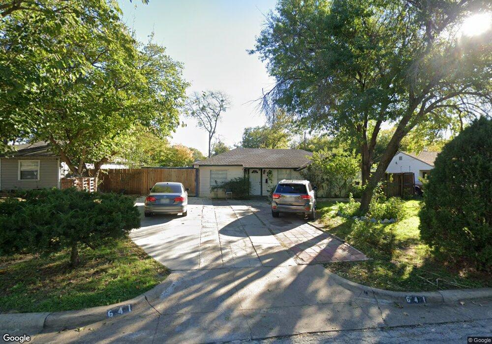 641 Cimarron Trace, Grand Prairie, TX 75051 - photo 1