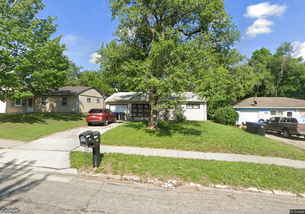 3312 SE Dupont St, Topeka, KS 66605 - photo 1