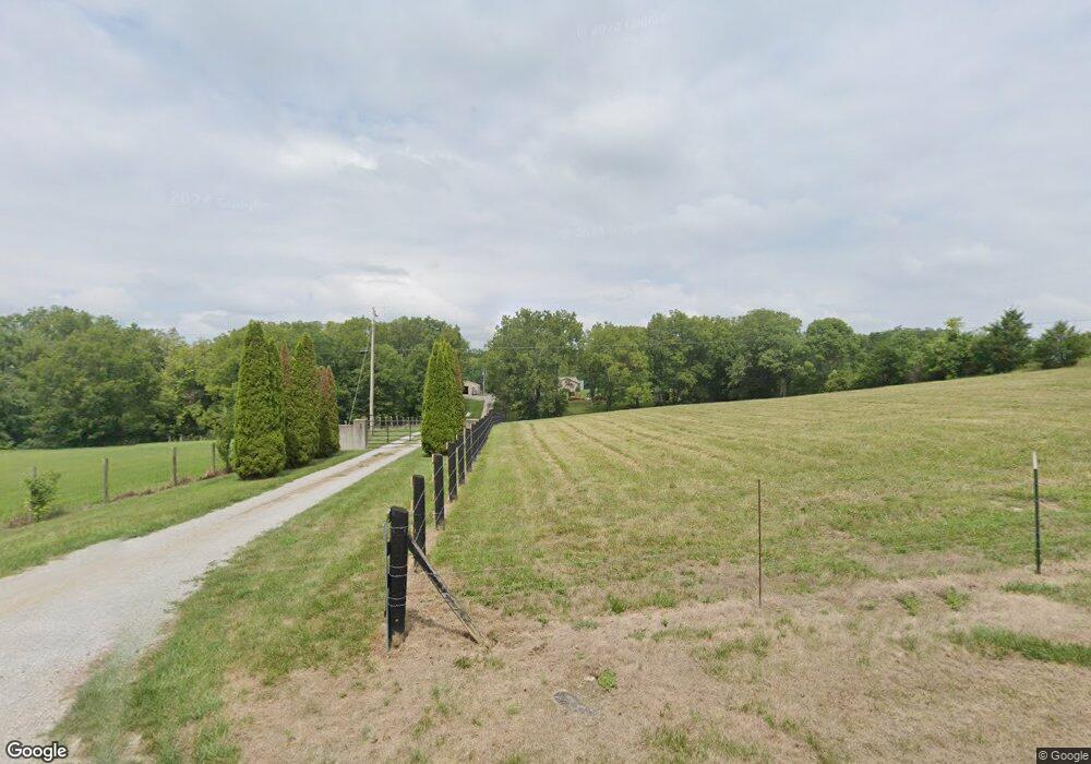 425 Patterson Ln, Versailles, KY 40383 - photo 1