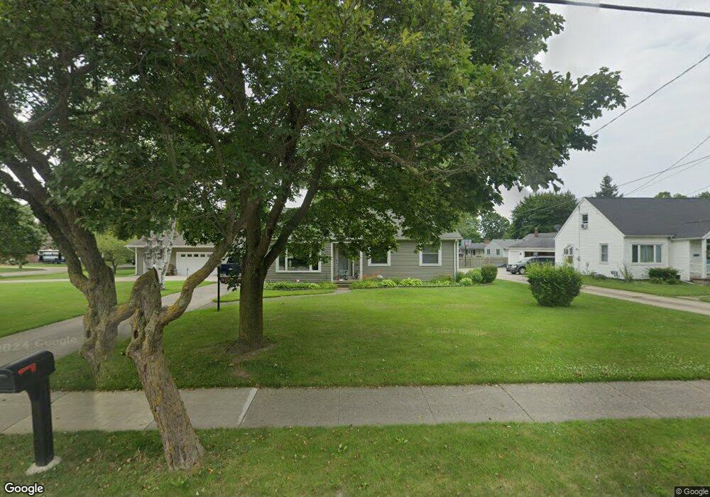 315 W Genesee St, Frankenmuth, MI 48734 - photo 1