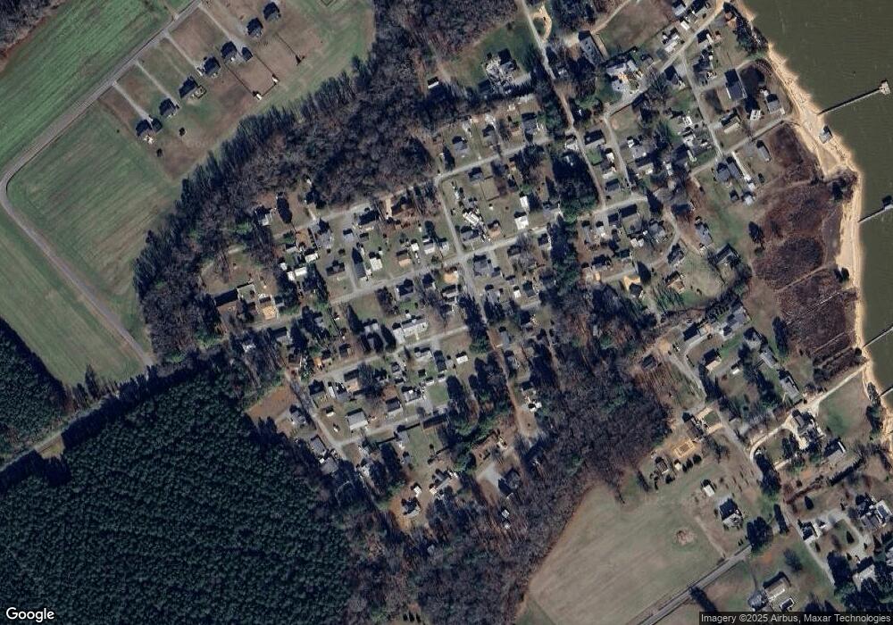 217 Waterview Dr, Dunnsville, VA 22454 - photo 1