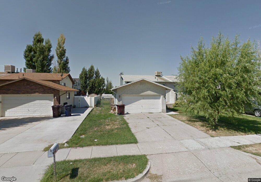 4637 S 3900 W, Roy, UT 84067 - photo 1