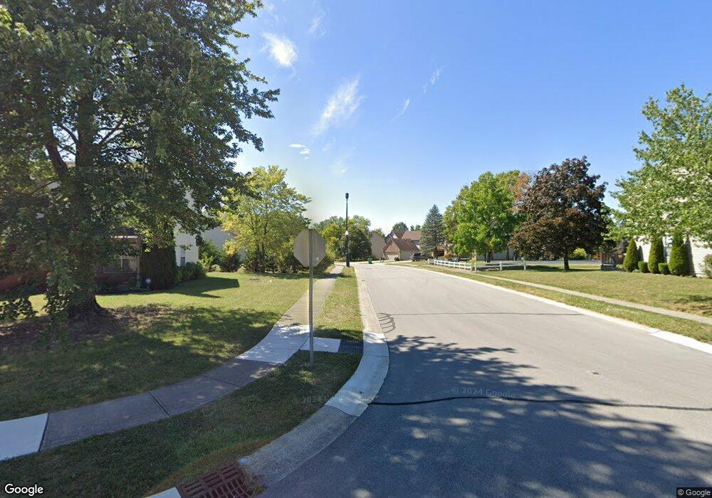 10796 Creekview Ln, Fishers, IN 46038 - photo 1