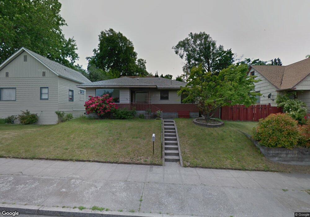 104 W 10th St, the Dalles, OR 97058 - photo 1