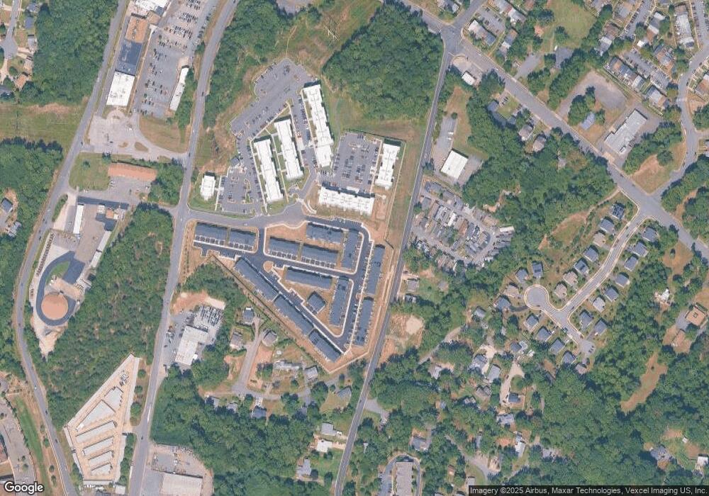 18220 Summit Pointe Dr, Triangle, VA 22172 - photo 1