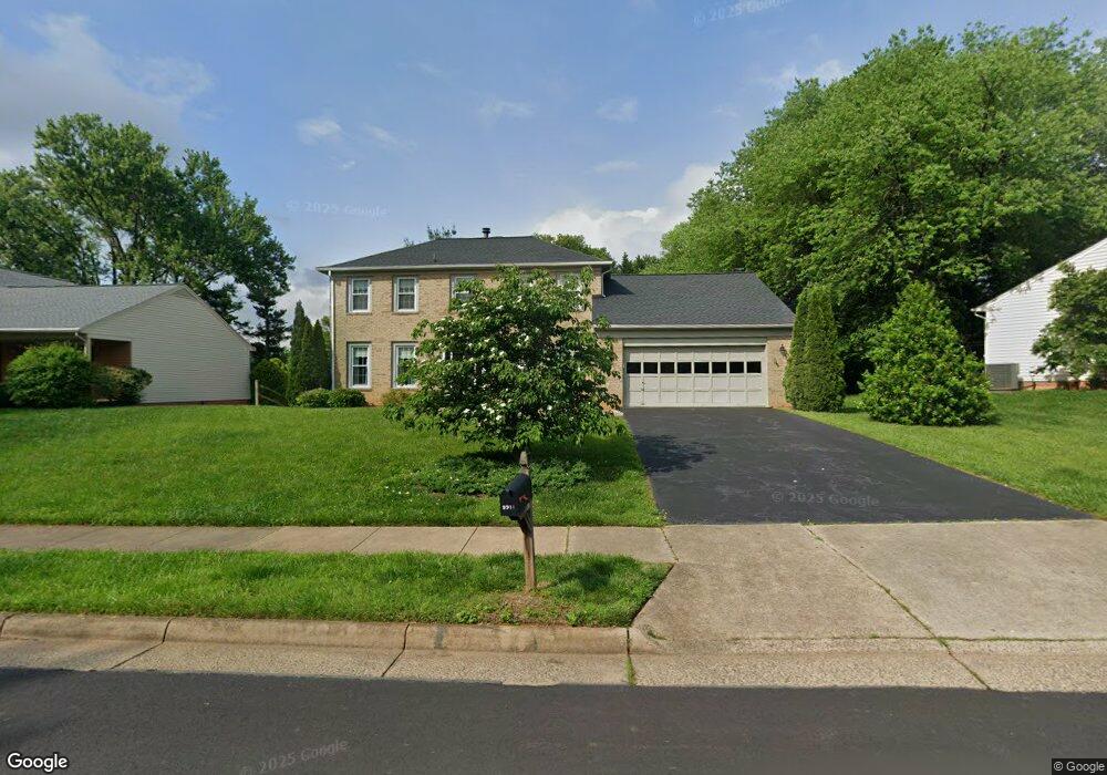 9918 Marquand Dr, Burke, VA 22015 - photo 1