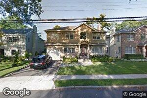 484 Arbuckle Ave, Cedarhurst, NY 11516