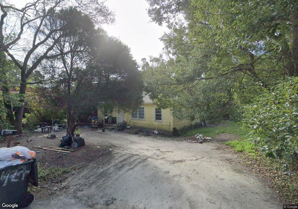 427 Courson St, Brunswick, GA 31520 - photo 1