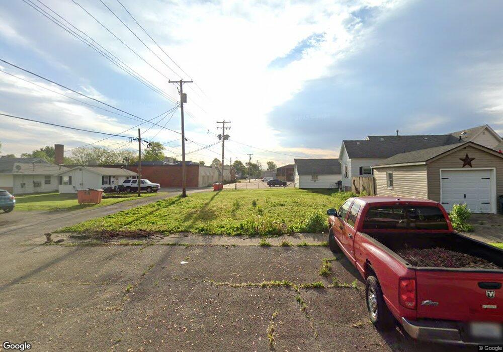 108 N 12th St, Mattoon, IL 61938 - photo 1