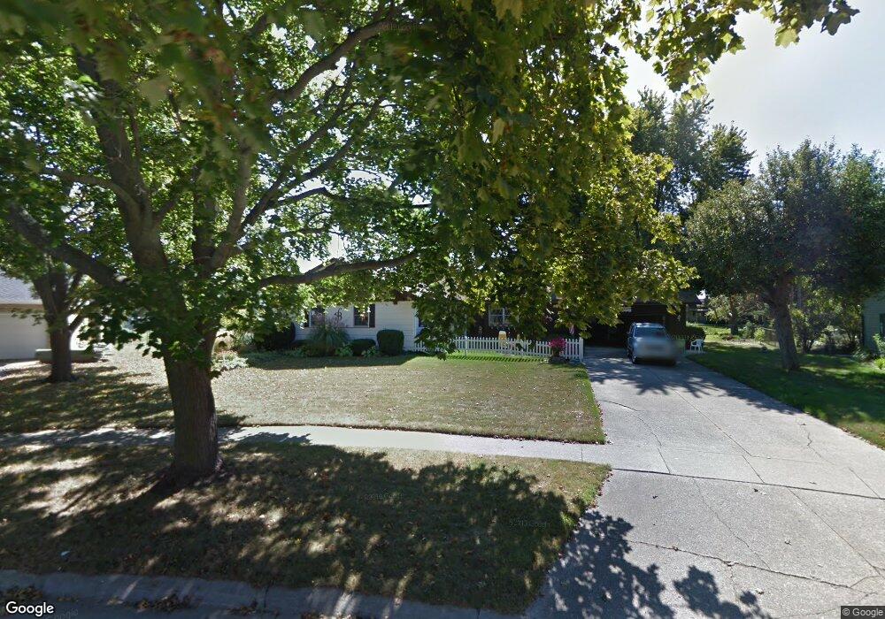 175 Franconian Dr S, Frankenmuth, MI 48734 - photo 1