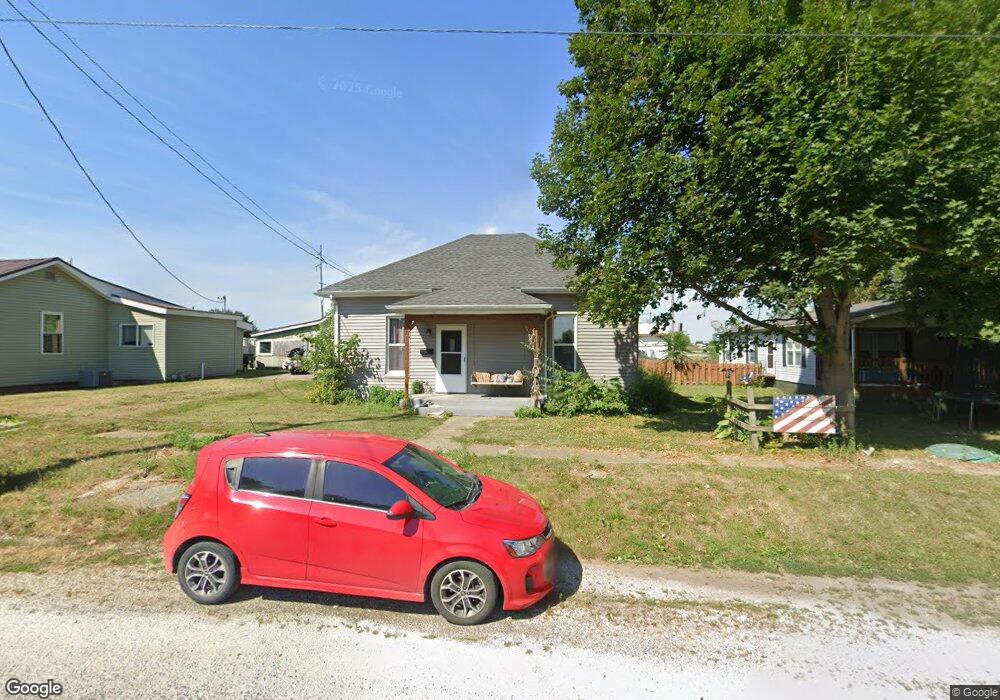 251 E Sylvan St, Virginia, IL 62691 - photo 1