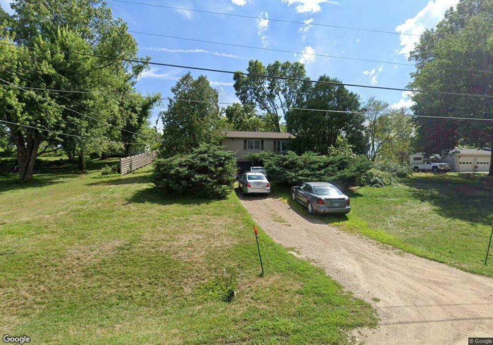 6205 Highview Dr SE, Cedar Rapids, IA 52403 - photo 1