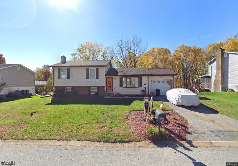 7286 Pommel Dr, Sykesville, MD 21784 - photo 1