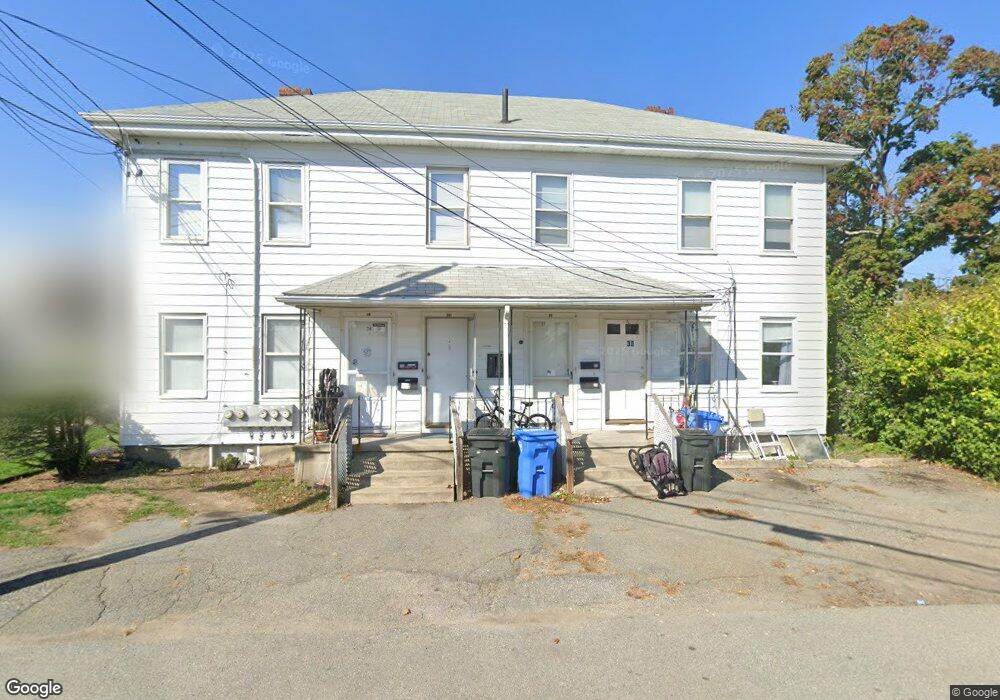 26 1/2 School Ave unit 2nd flrleft, Waltham, MA 02453 - photo 1