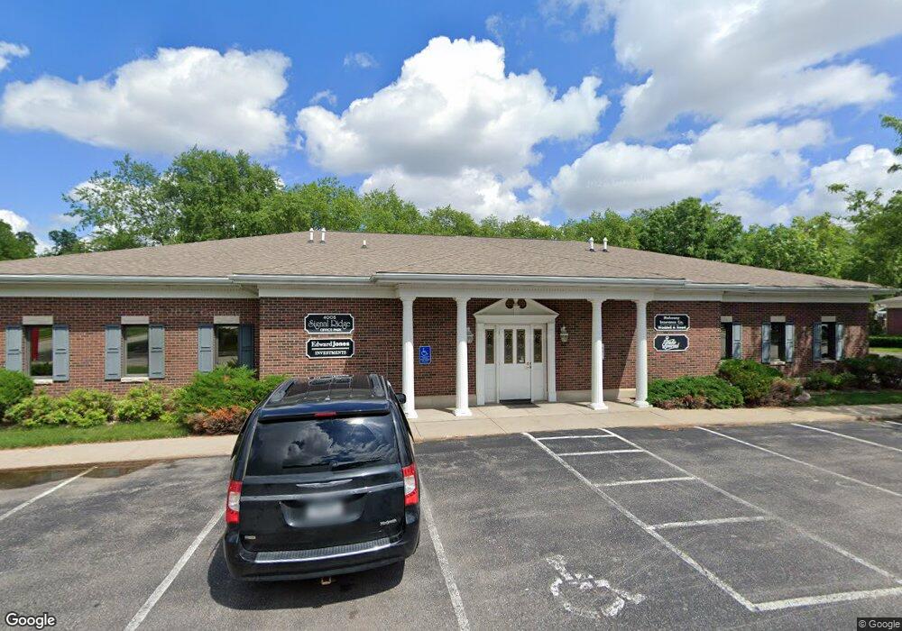 4005 Glass Rd NE, Cedar Rapids, IA 52402 - photo 1