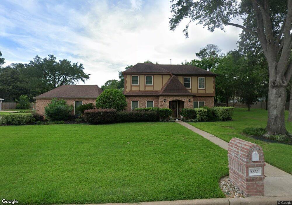 5302 Holly View Dr, Houston, TX 77091 - photo 1