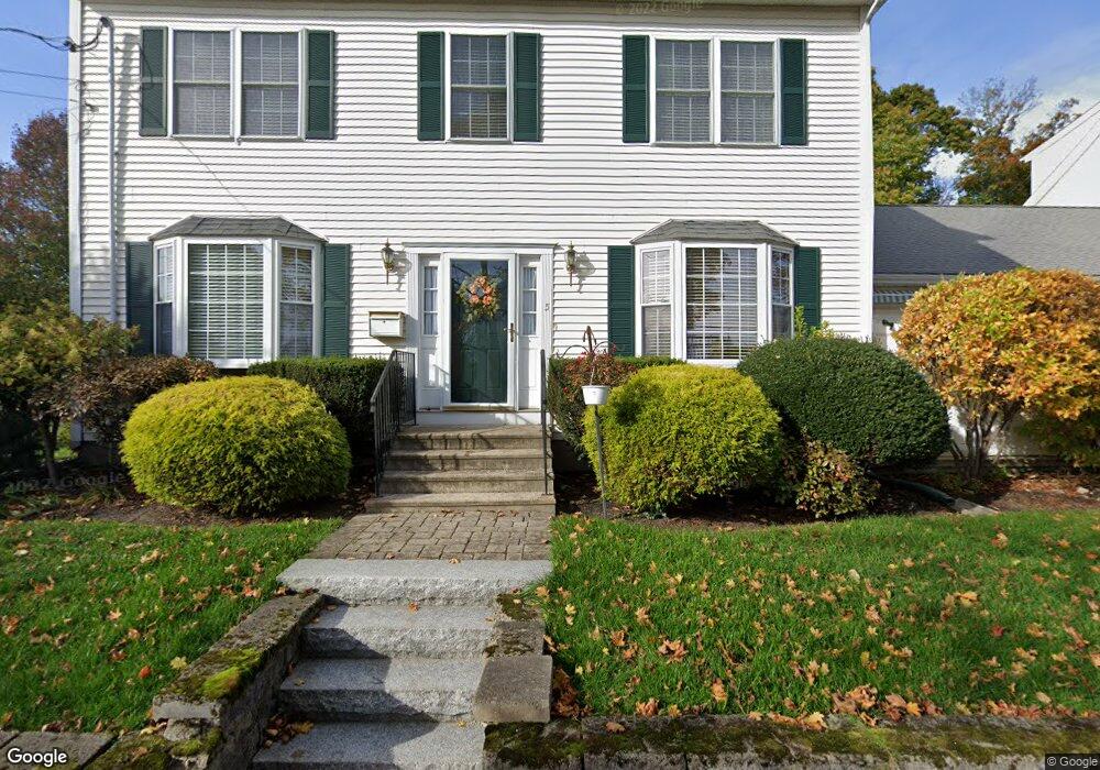 5 Bateman Ct, Wakefield, MA 01880 - photo 1